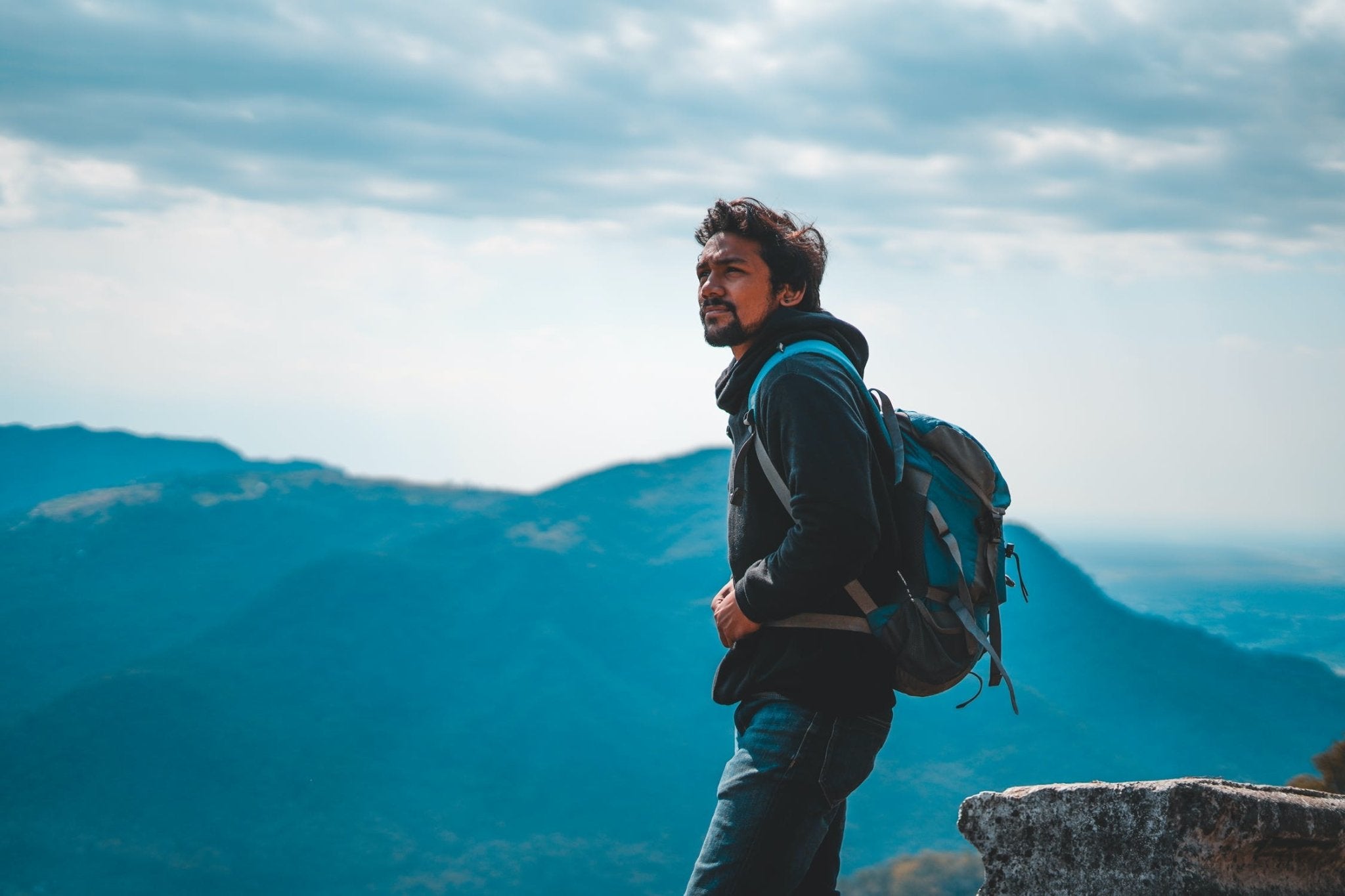 Best Camera Bag for Hiking - B&C Camera