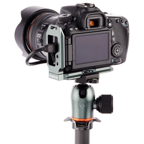Shop 3 Legged Thing QR11-FBC 2.0 Universal L-Bracket (Metallic Slate Gray) by 3leggedthing at B&C Camera