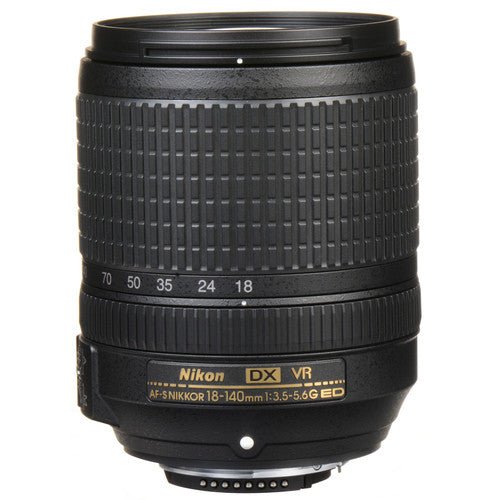 Nikon DX VR af-s 18-140mmCPLフィルター付き