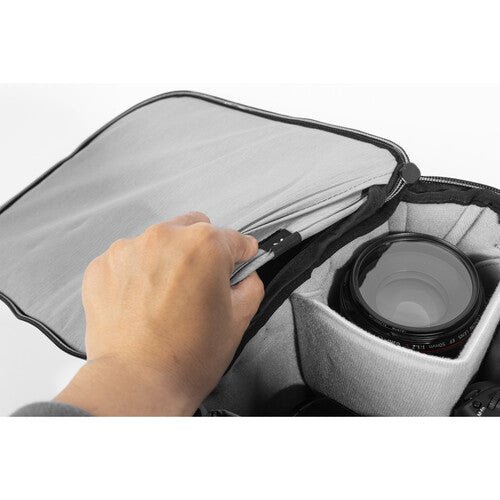 Peak Design Camera Cube v2 (Smedium) - B&C Camera