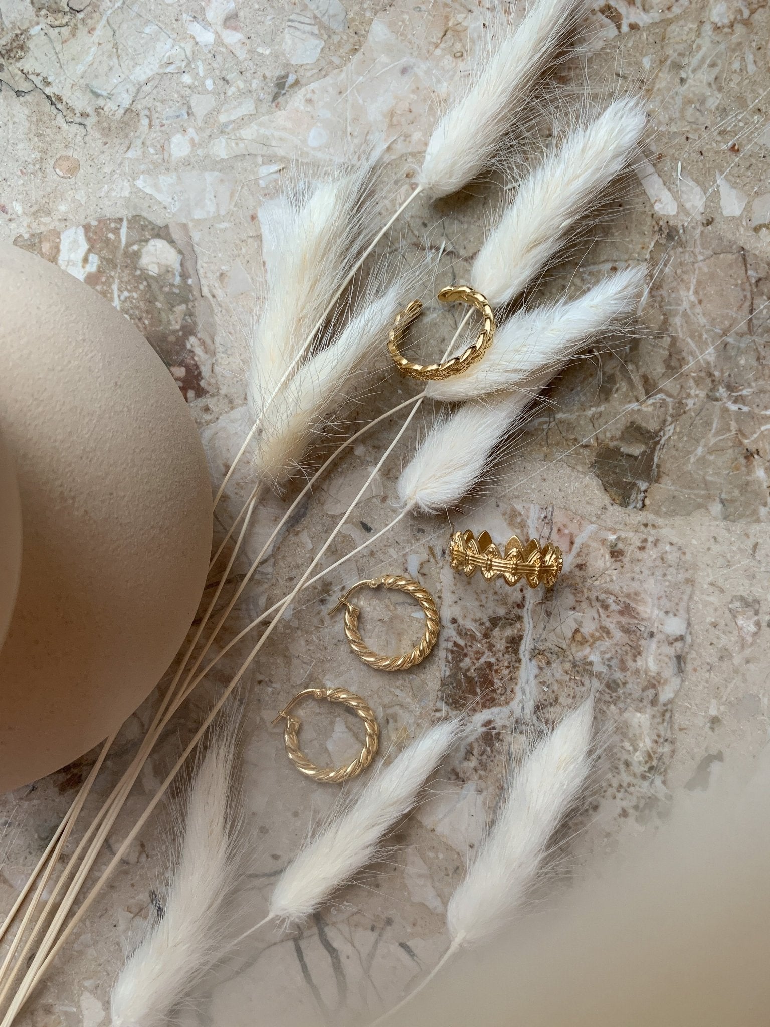 How to Photograph Jewelry for Etsy - B&C Camera