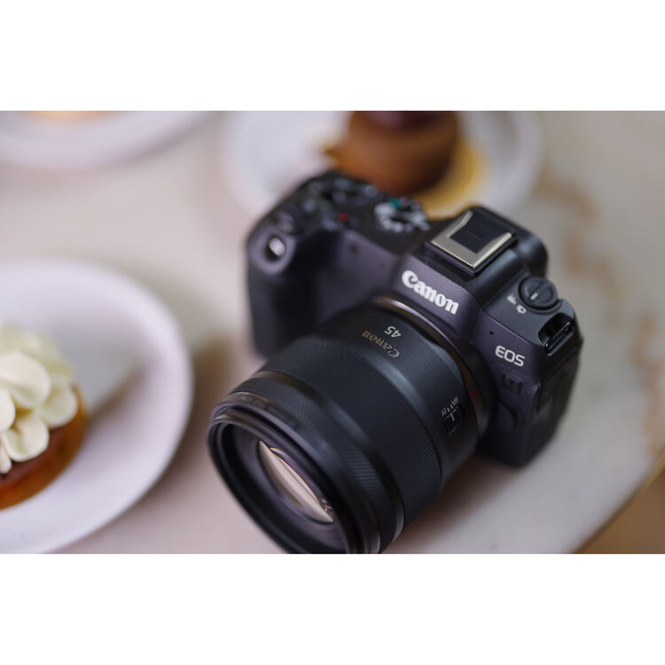Canon RF 45mm f/1.2 STM Lens