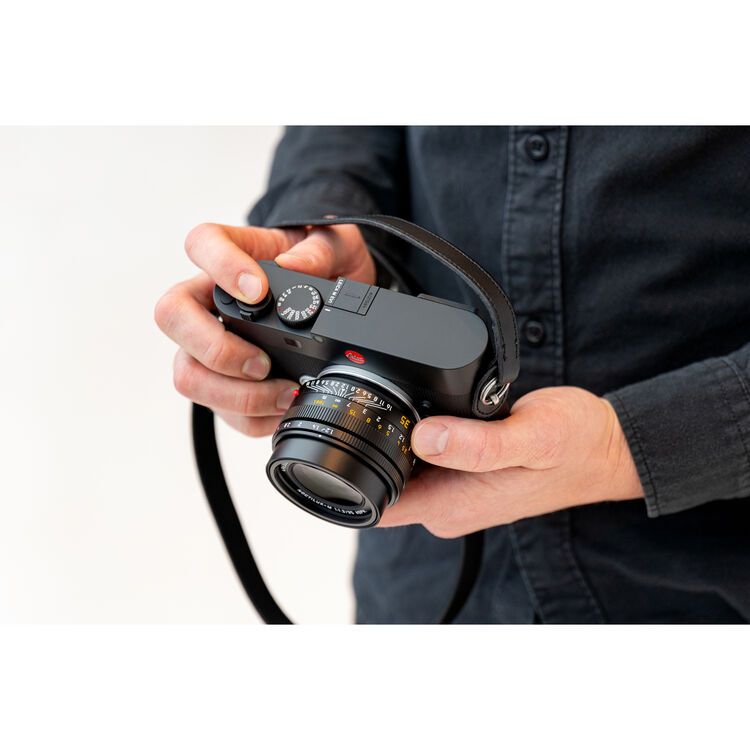 Leica Noctilux-M 35 f/1.2 ASPH.  (Black Anodized Finish)