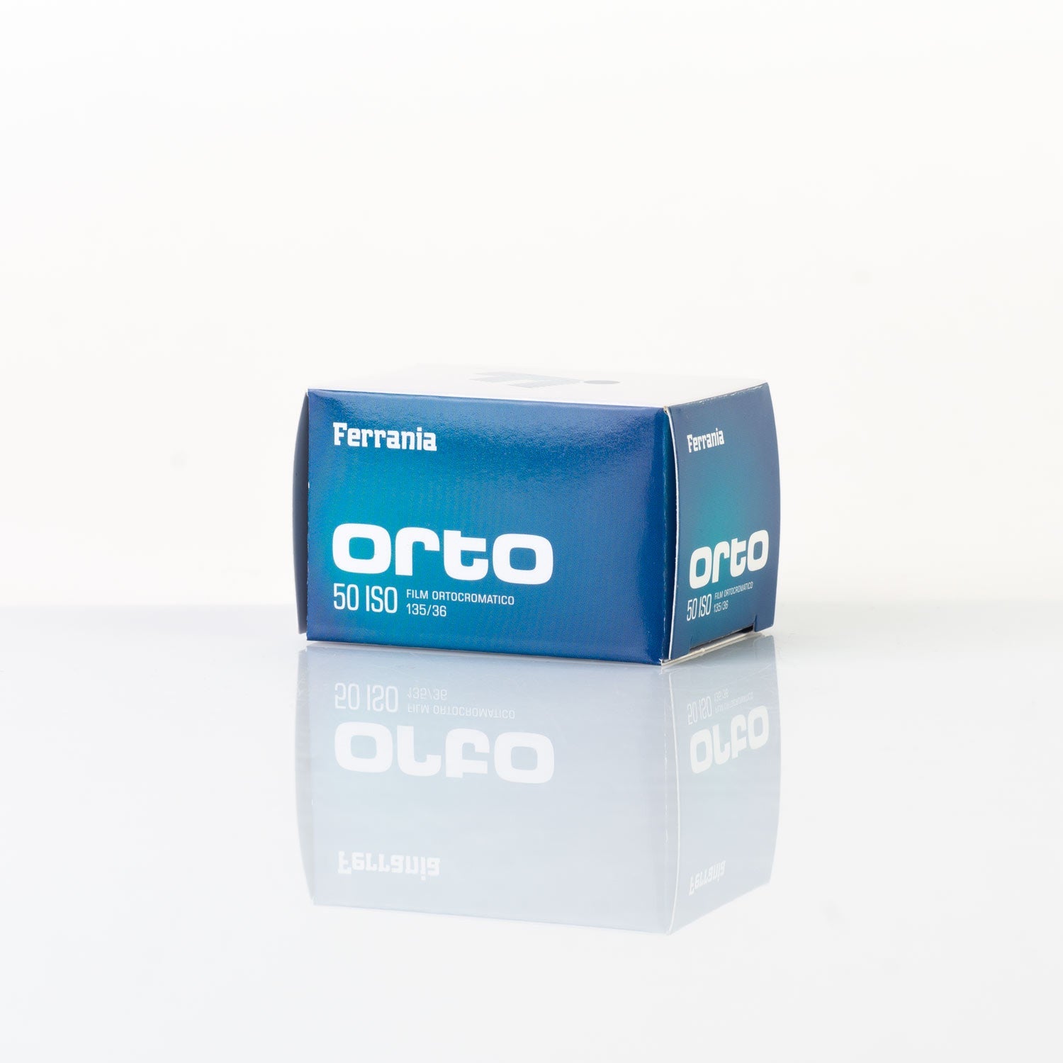 Ferrania Orto 50 ISO Orthochromatic Film (35mm Roll, 36 Exposures) - B&C Camera