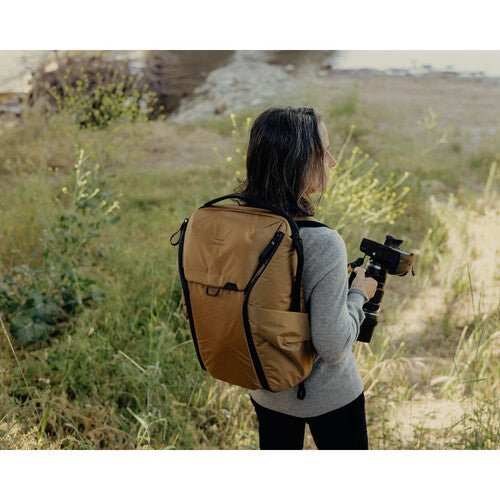 Peak Design Everyday Backpack 20L v2 Coyote - B&C Camera