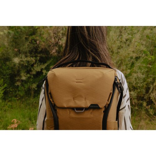 Peak Design Everyday Backpack 20L v2 Coyote - B&C Camera