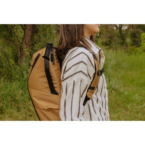 Peak Design Everyday Backpack 20L v2 Coyote - B&C Camera