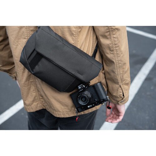 Peak Design Field Pouch v2 (Black) - B&C Camera