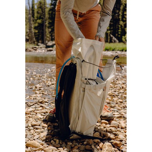 Peak Design Outdoor Backpack 25L Cloud - B&C Camera