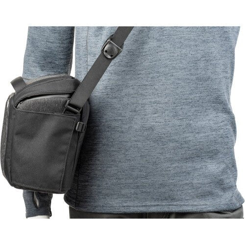 Thinktank SpeedTop 10 - Graphite - B&C Camera