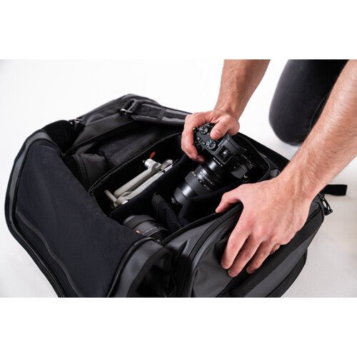 Wandrd CARRYALL Duffel 30L Black - B&C Camera