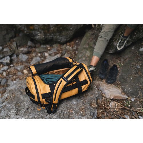 WANDRD CARRYALL Duffel 30L Dallol Yellow - B&C Camera