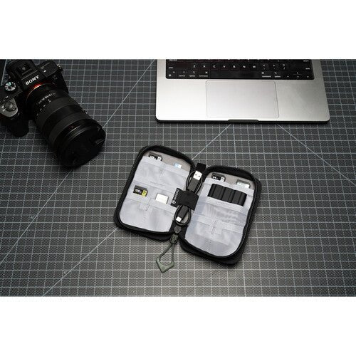 Wandrd Memory Card Case Wasatch Green - B&C Camera