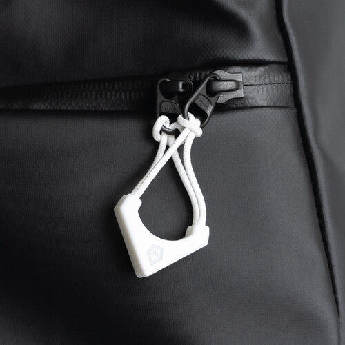 WANDRD WORRYLESS Zipper Puller Cloudbreak White - B&C Camera