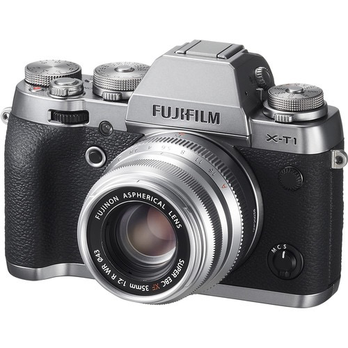 Fujifilm Fujinon XF 35mm f/2 R WR Lens (Silver) Fujifilm Fujinon XF 35mm f/2 R WR Lens (Silver)
