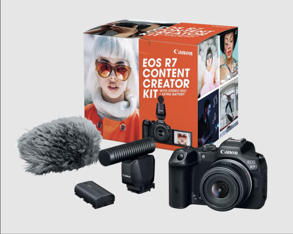 Canon EOS R7 Content Creator Kit