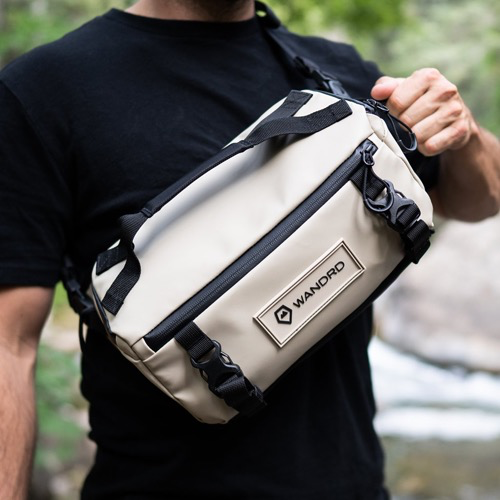 WANDRD ROGUE SLING - 6L ベージュ WANDRD ROGUE Sling 6L - Tan by WANDRD at B&C Camera