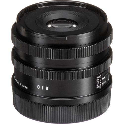 Sigma 45mm f/2.8 DG DN Contemporary Lens for L-Mount by Sigma 45mm f/2.8 DG DN Contemporary Lens for L-Mount by